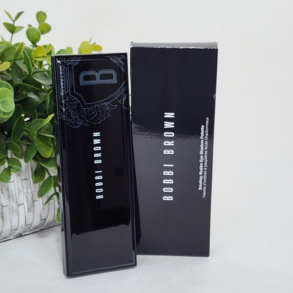 Bobbi Brown Smokey Nudes Eye Shadow Palette - Brand New